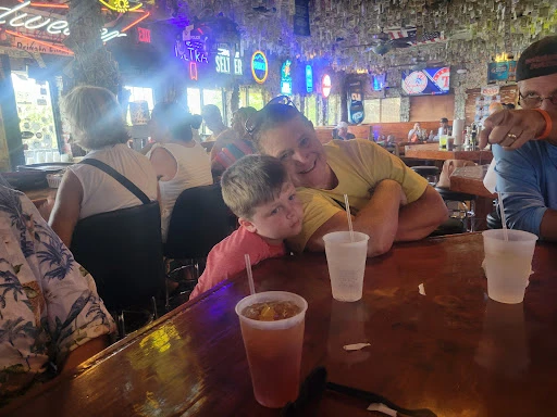 Dusty's Oyster Bar photo 3
